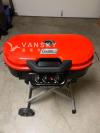 便携式烤炉低价出售。