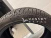 Pirelli 255/40 R21 Winter Tires 二手雪胎出售