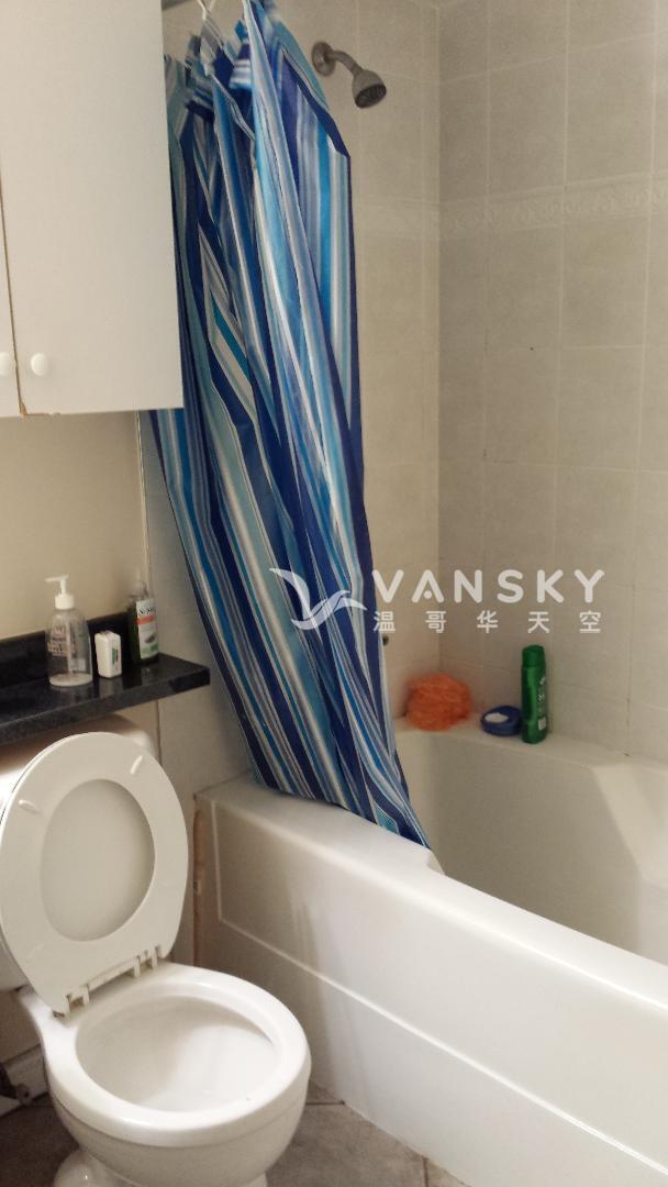 260523091026_bathroom.jpg