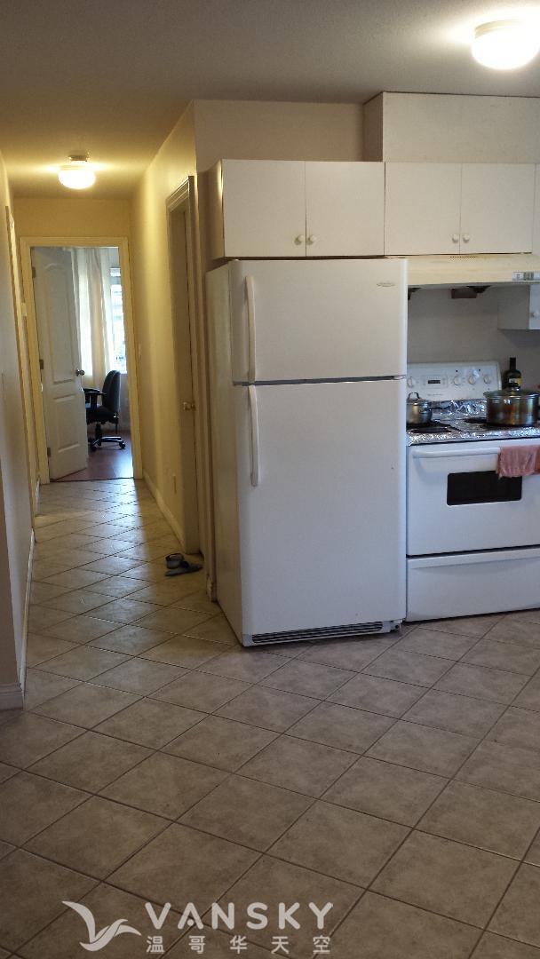 260523091026_kitchen2.jpg