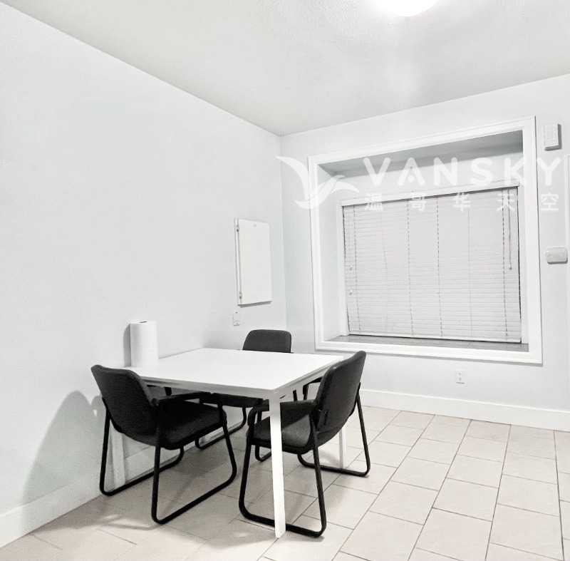 260604214304_2b1b-livingRoom.jpg