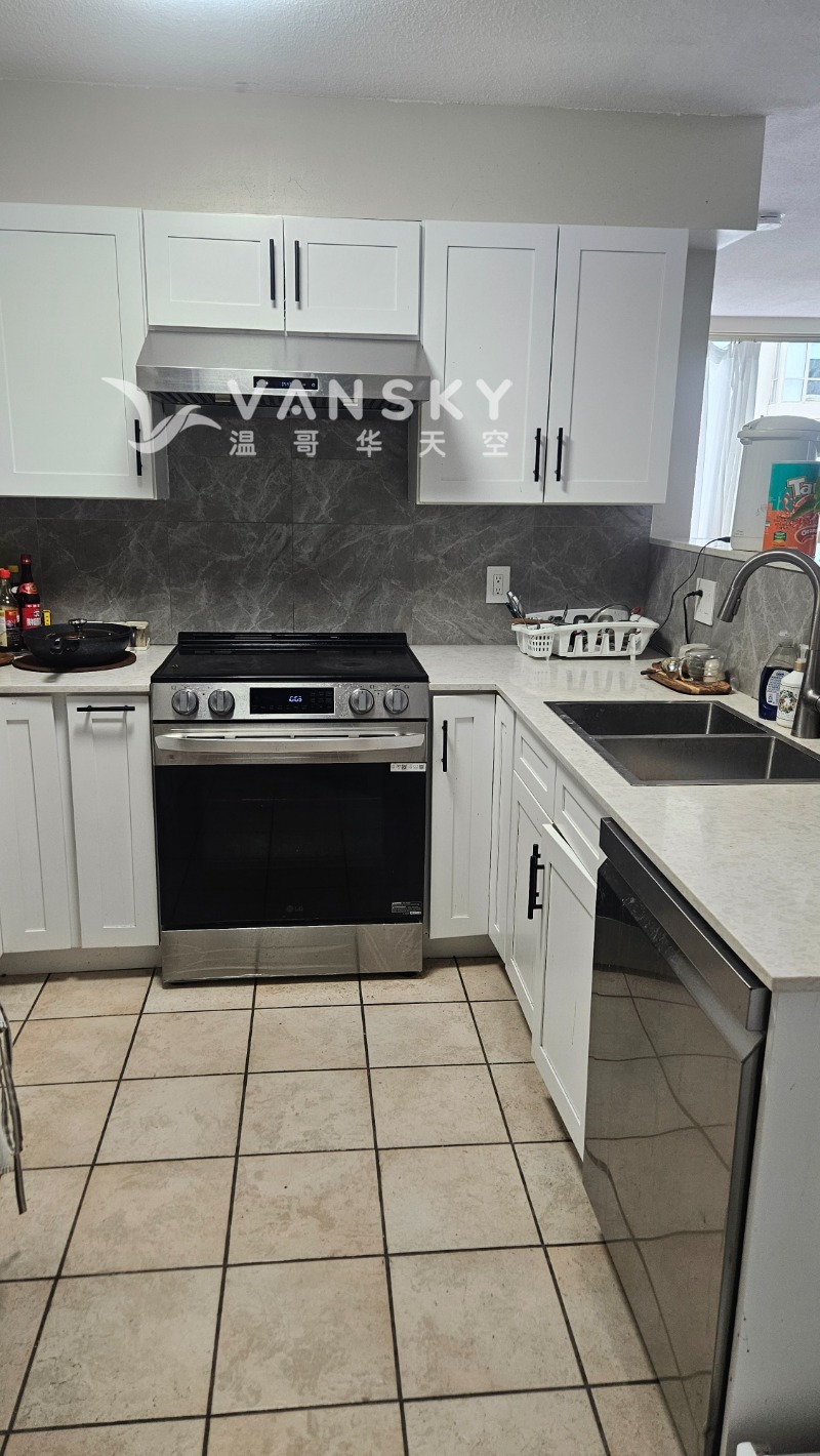 260608232557_Kitchen.jpg