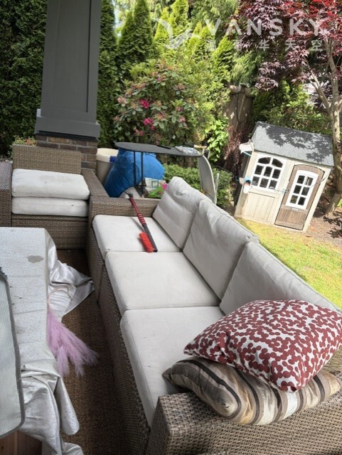 260609210351_sofa3.jpg