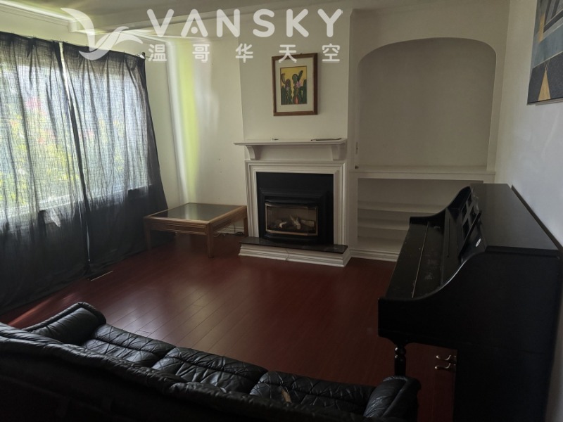 260715215749_04_living_room.jpg