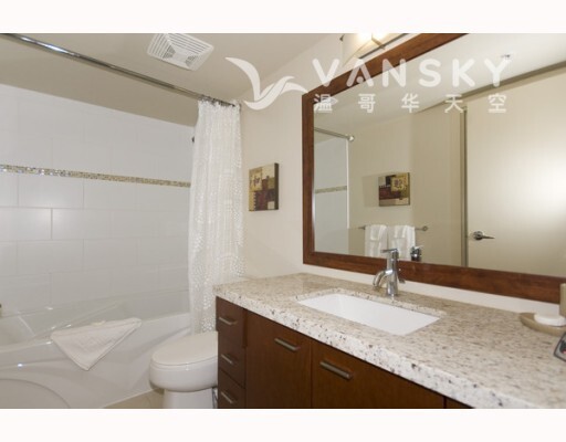 260722133033_bathroom.jpg