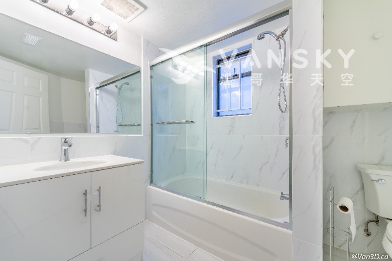 260730203041_washroom.jpg