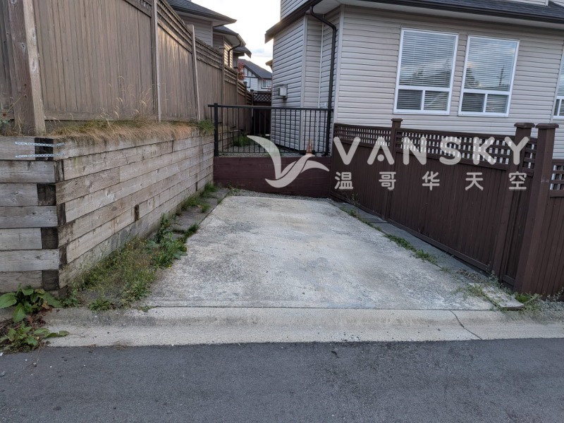 260801211607_parking.jpeg