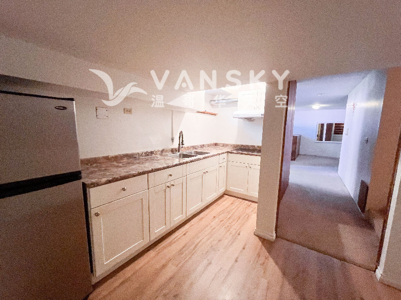 260809121208_kitchen.jpg