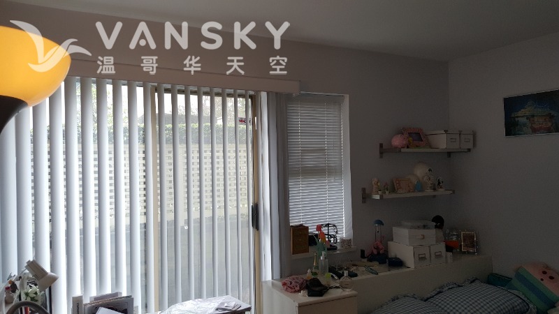 260819173400_bedroom.jpg