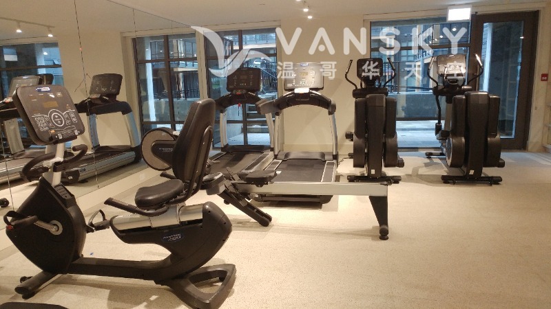 251022123909_gym2.jpg