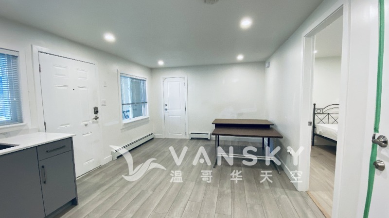 260731225701_Living.jpg