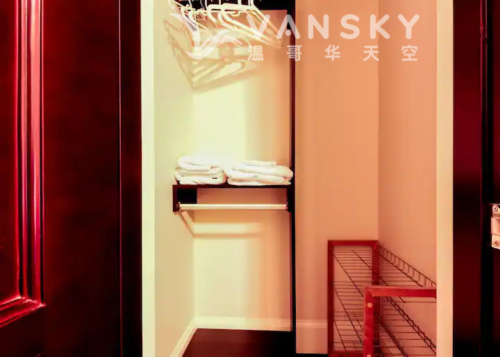 230715154236_closet.jpeg