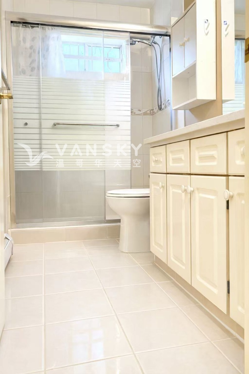 260611195945_washroom.jpg