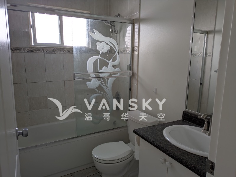 260705162210_Bathroom_sink.jpg