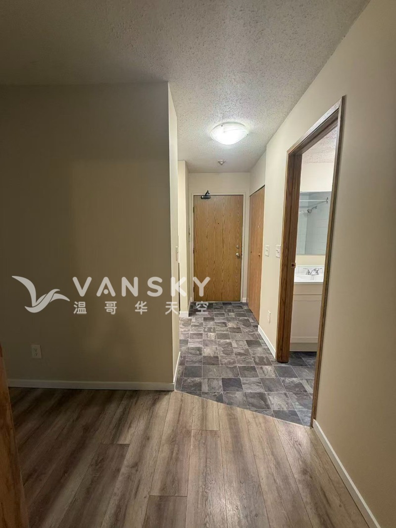 260823143349_hallway.jpg