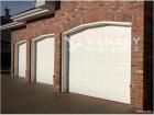 230221171615_150716095409_garageDoorPic.JPG140.jpeg