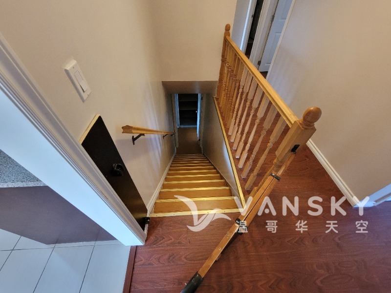 230720110850_STAIRS.jpg