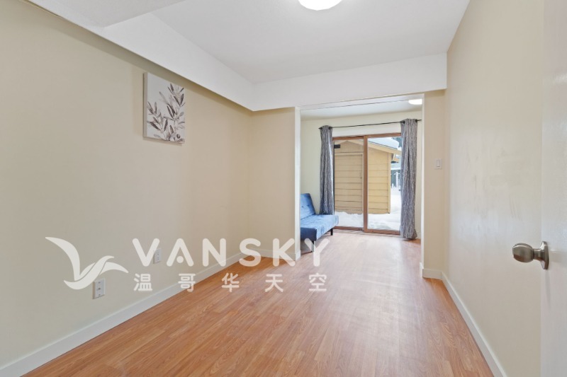 260805210005_18-web-or-mls-18.jpg