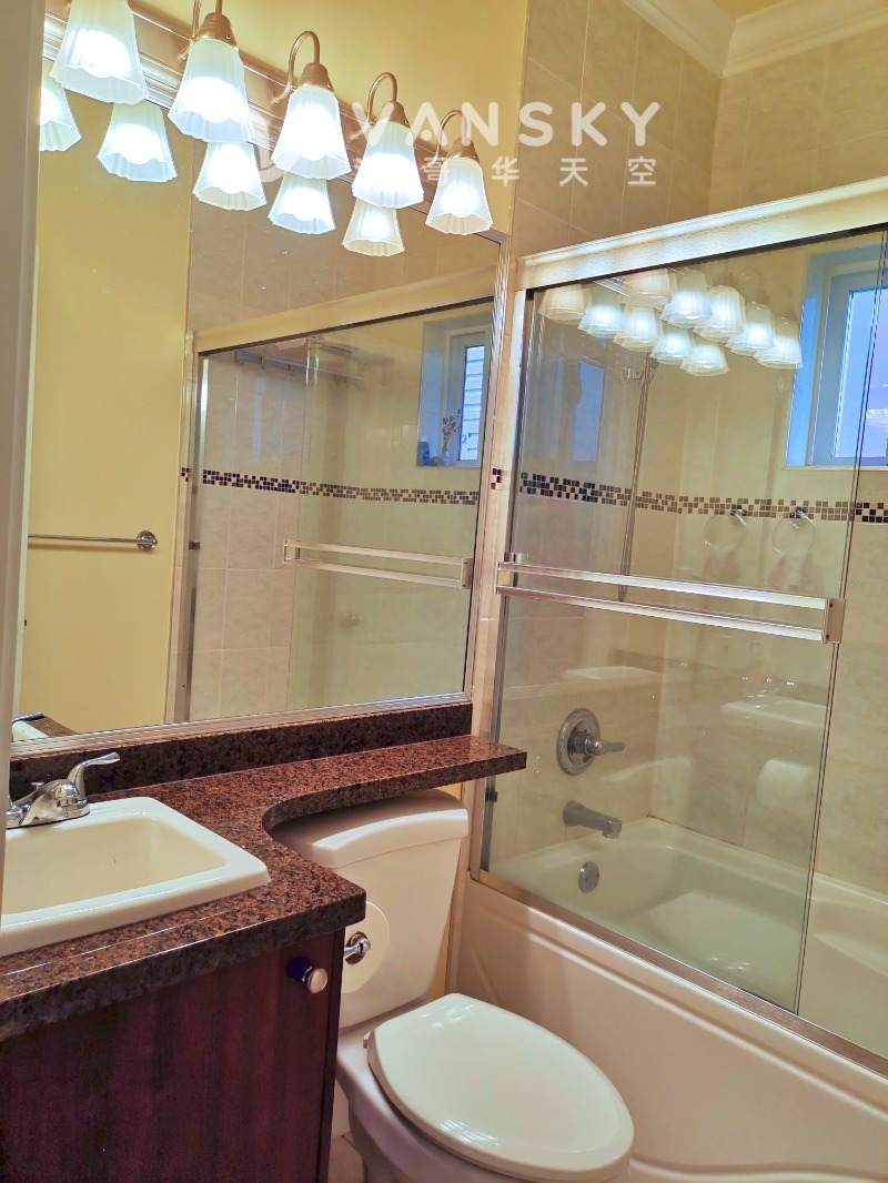 260801151603_6-washroom.jpg