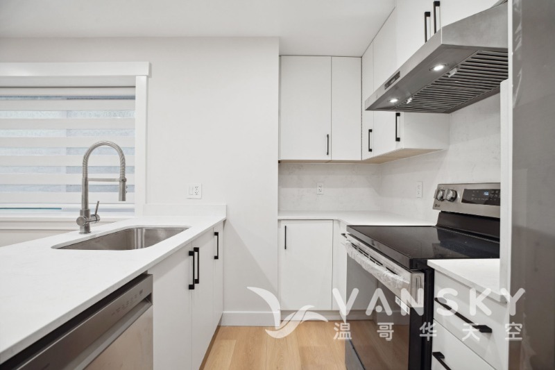 250812144442_15-web-or-mls-015.jpg